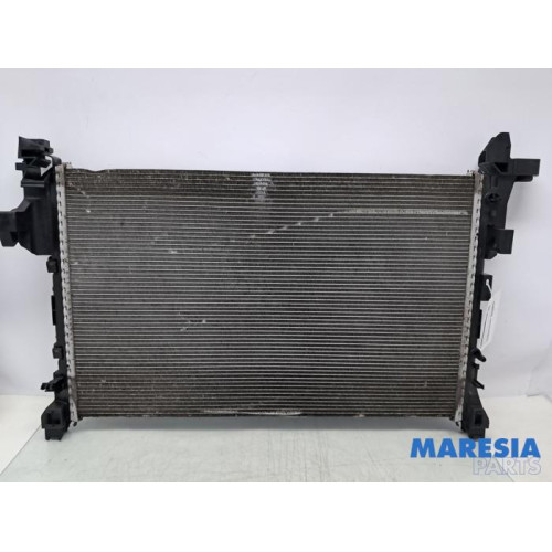 Renault - Trafic - Radiator