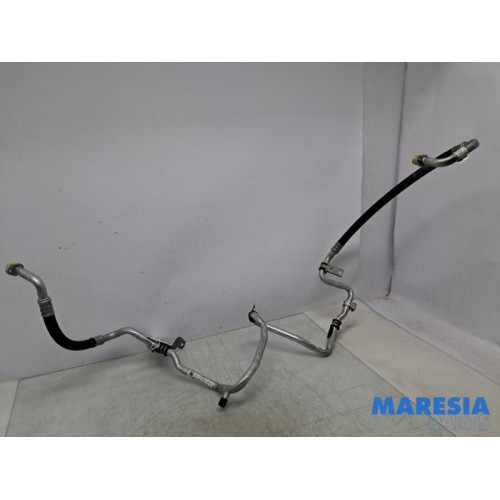 Renault - Trafic - Air conditioning line