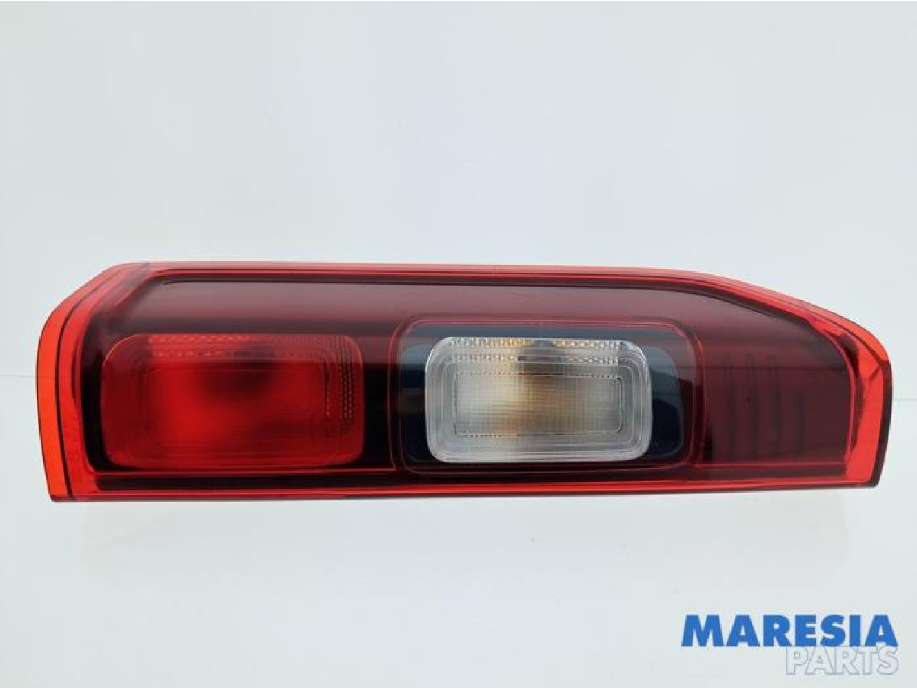 Renault - Trafic - Rücklicht links