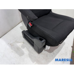 Opel - Vivaro - Seat, left