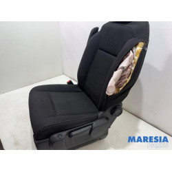 Opel - Vivaro - Seat, left