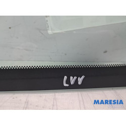 Renault - Trafic - Vitre triangulaire avant gauche