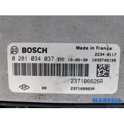 Renault - Trafic - Engine management computer