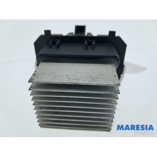 Renault - Trafic - Heater resistor