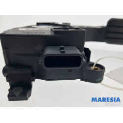 Renault - Trafic - Accelerator pedal
