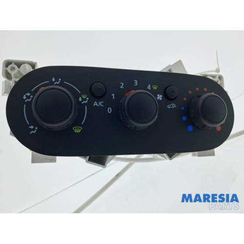 Renault - Trafic - Heater control panel