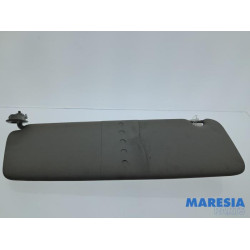 Renault - Trafic - Sonnenblende