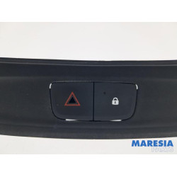 Renault - Trafic - Luftgitter Armaturenbrett