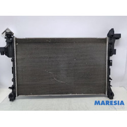 Renault - Trafic - Radiator