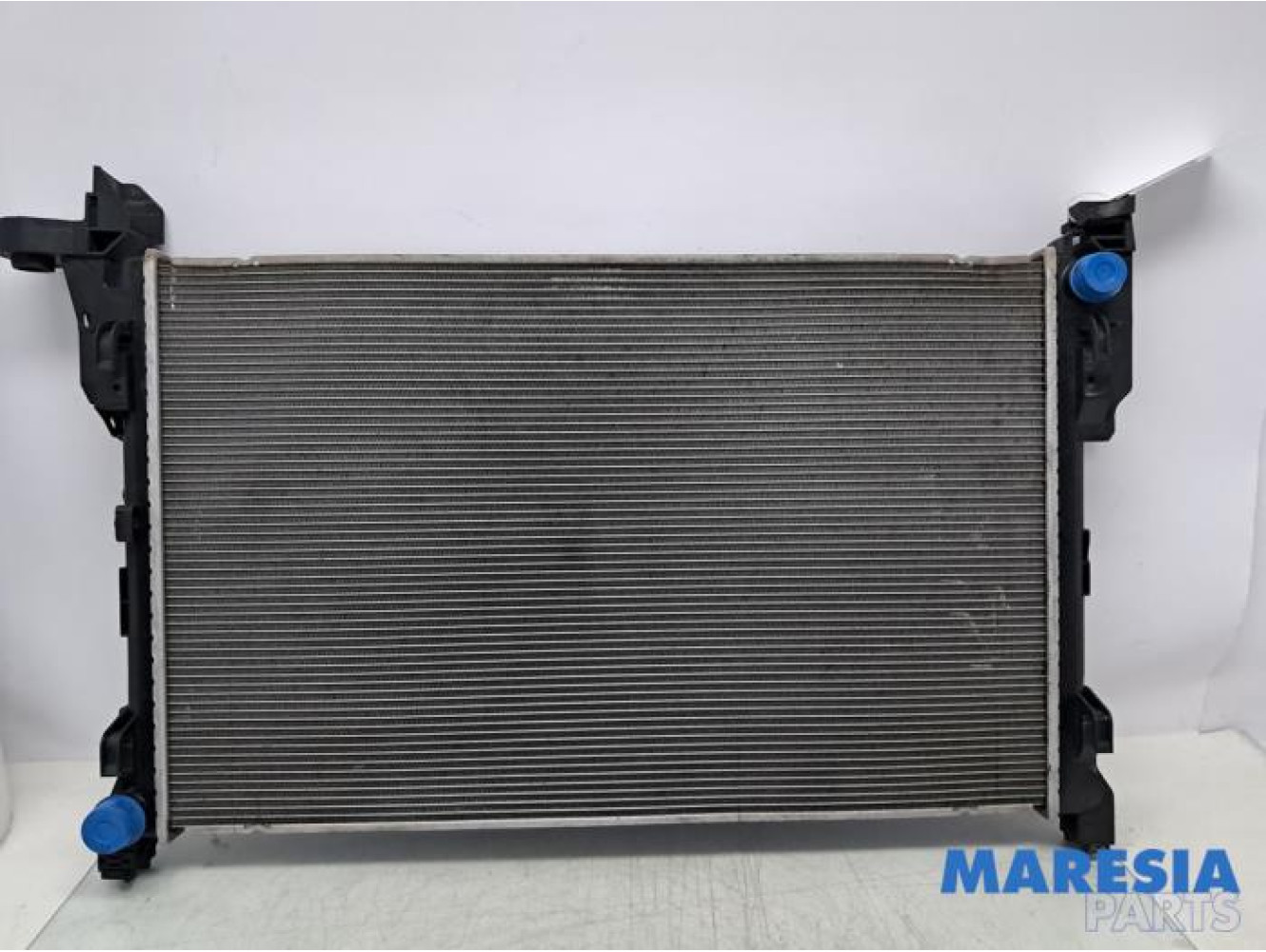 Renault - Trafic - Radiator