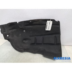 Renault - Scenic - Passage de roue