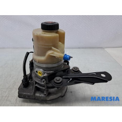 Renault - Trafic - Stuurbekrachtiging Pomp