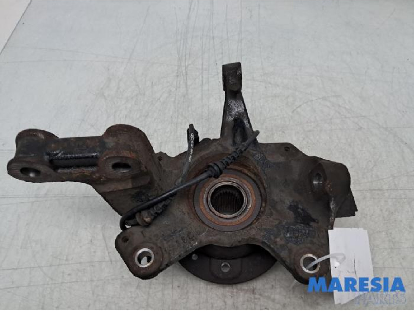 Renault - Scenic - Achsschenkel rechts vorne