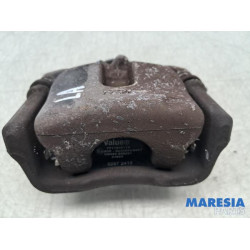 Renault - Scenic - Rear brake calliper, left