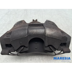 Renault - Scenic - Front brake calliper, left