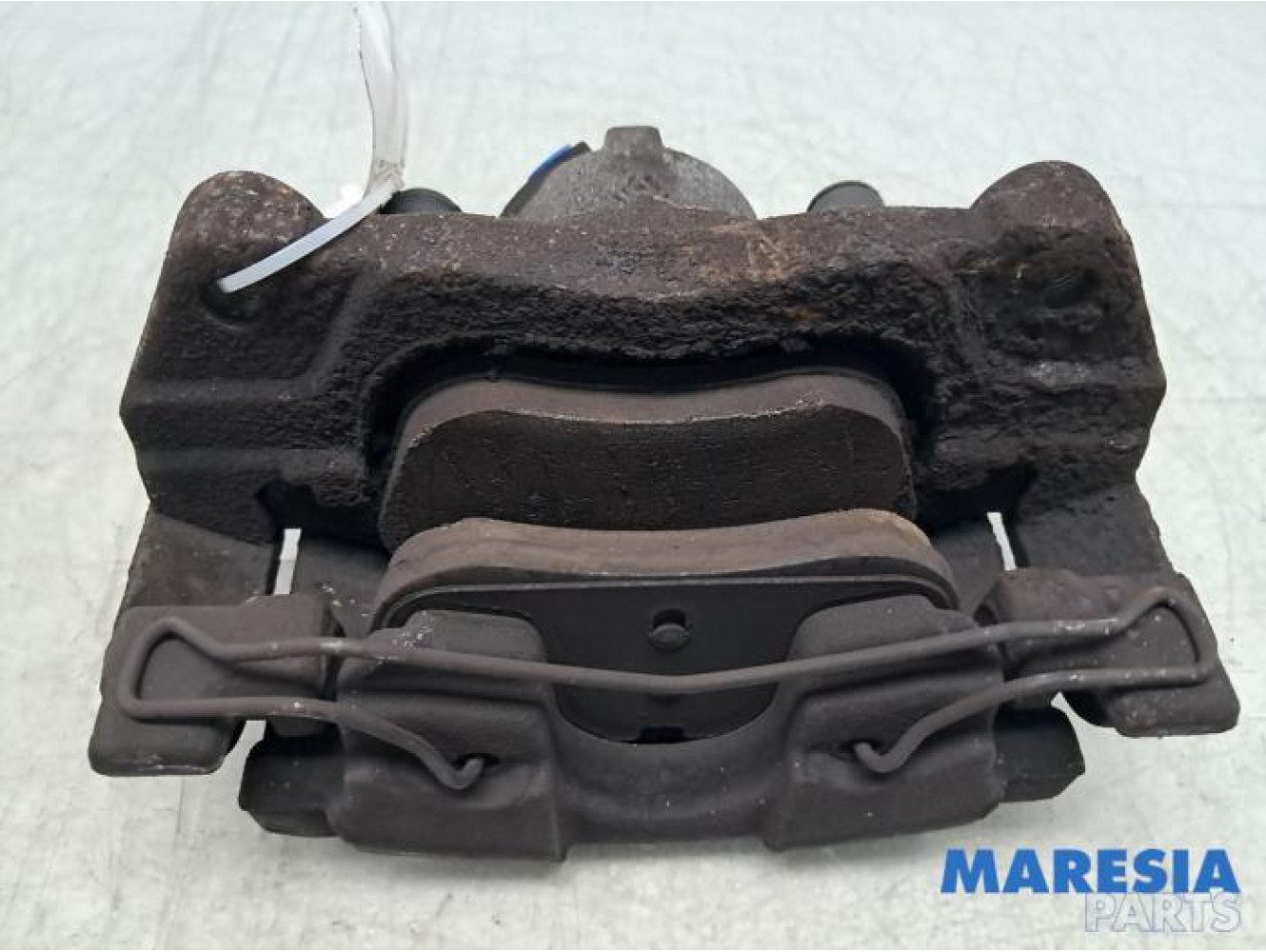 Renault - Scenic - Front brake calliper, left