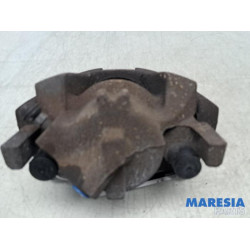 Renault - Scenic - Front brake calliper, left
