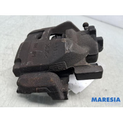 Renault - Scenic - Front brake calliper, right