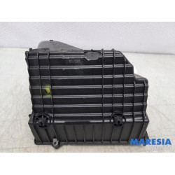 Renault - Trafic - Luchtfilterhuis