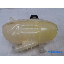 Renault - Trafic - Ausgleichsbehälter