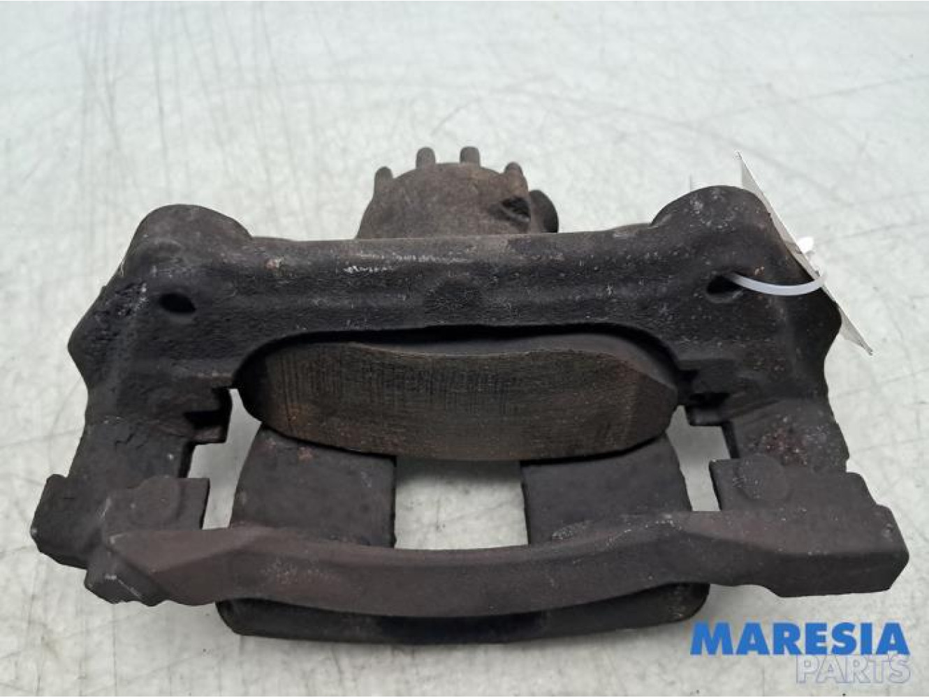 Renault - Trafic - Front brake calliper, right