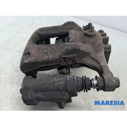 Renault - Trafic - Front brake calliper, right