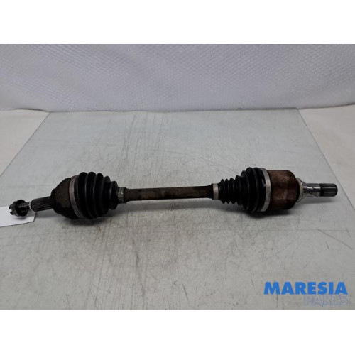 Renault - Trafic - Aandrijfas links-voor