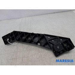 Renault - Trafic - Front part support
