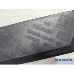 Renault - Trafic - Front part support