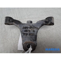 Renault - Trafic - Engine mount