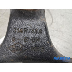 Renault - Trafic - Engine mount
