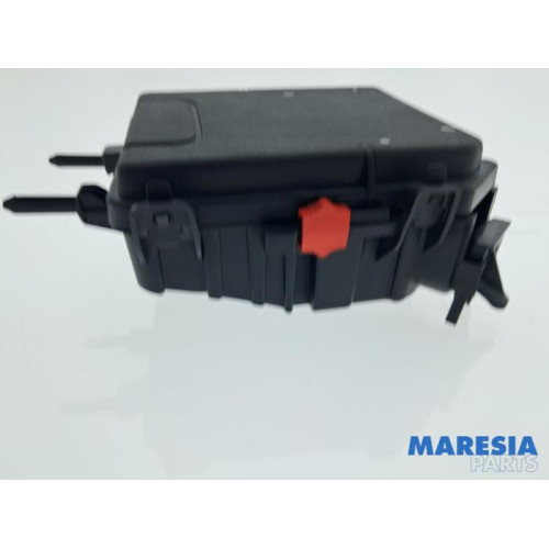 Renault - Scenic - Fuse box
