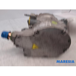Opel - Vivaro - Air conditioning pump