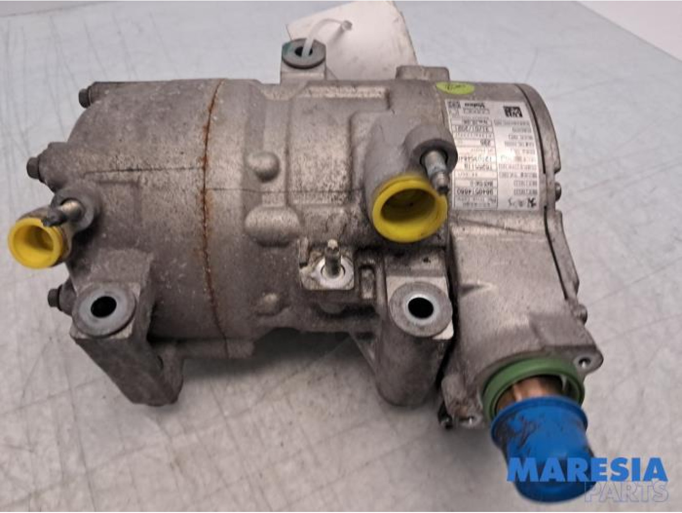 Opel - Vivaro - Air conditioning pump