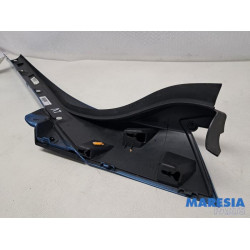 Renault - Scenic - Cadre pare-brise