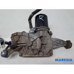 Renault - Scenic - Scheibenwischermotor vorne