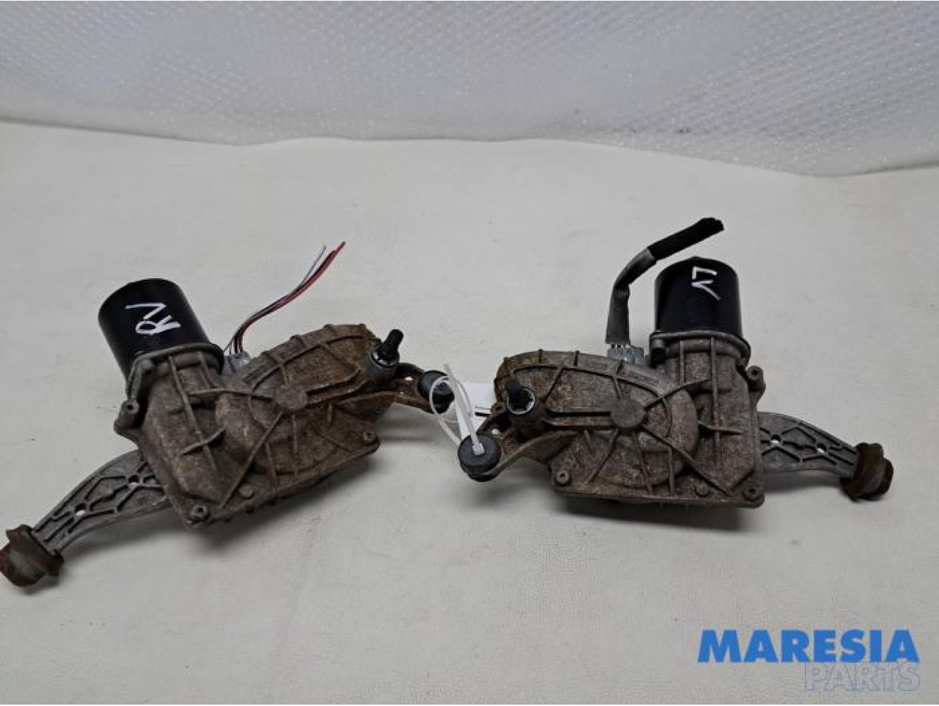 Renault - Scenic - Scheibenwischermotor vorne