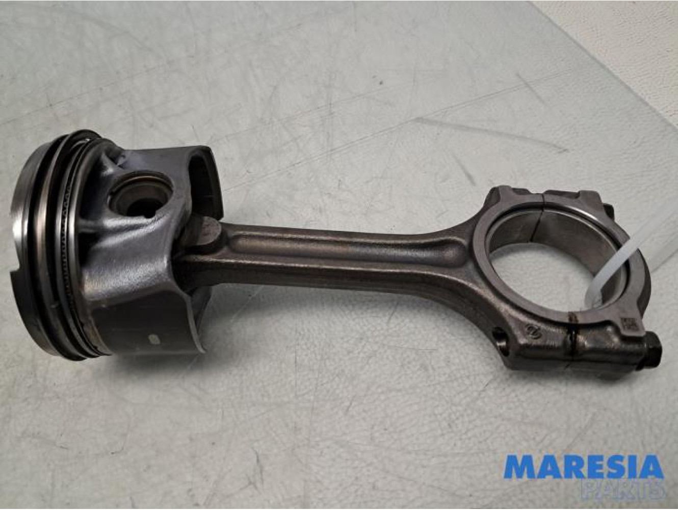 Renault - Clio - Connecting rod