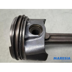 Renault - Clio - Connecting rod