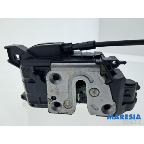 Renault - Scenic - Serrure portière mécanique 4portes arrière gauche