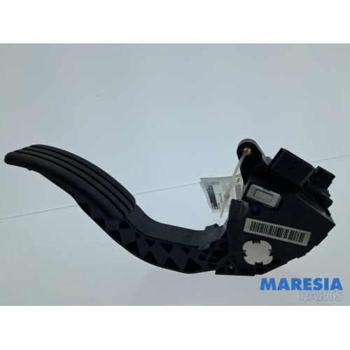 Renault - Scenic - Accelerator pedal
