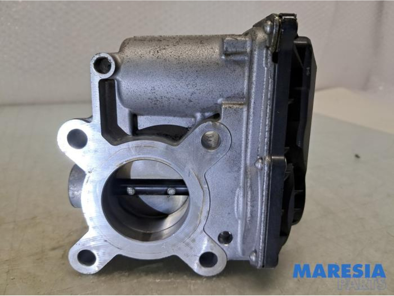 Renault - Clio - Throttle body