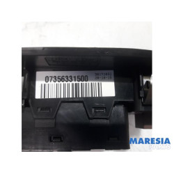 Fiat - 500X - Multi-functional window switch