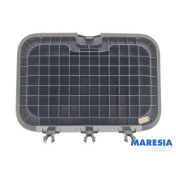 Renault - Scenic - Storage compartment