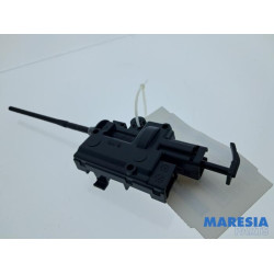 Renault - Scenic - Tankklappe Verriegelungsmotor