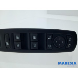 Renault - Scenic - Multi-functional window switch