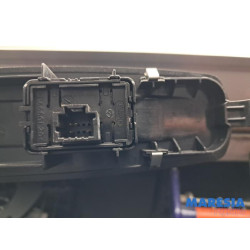 Renault - Scenic - Electric window switch