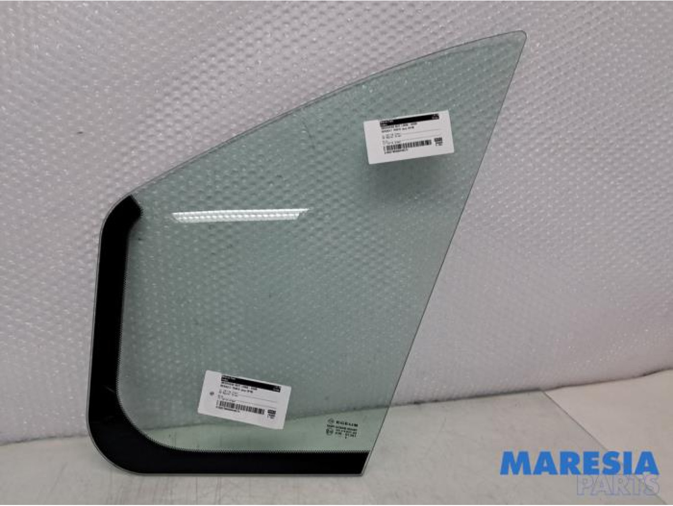 Renault - Trafic - Quarter light, front left