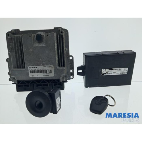 Renault - Trafic - Engine management computer