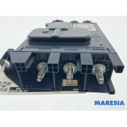 Renault - Trafic - Voltage regulator
